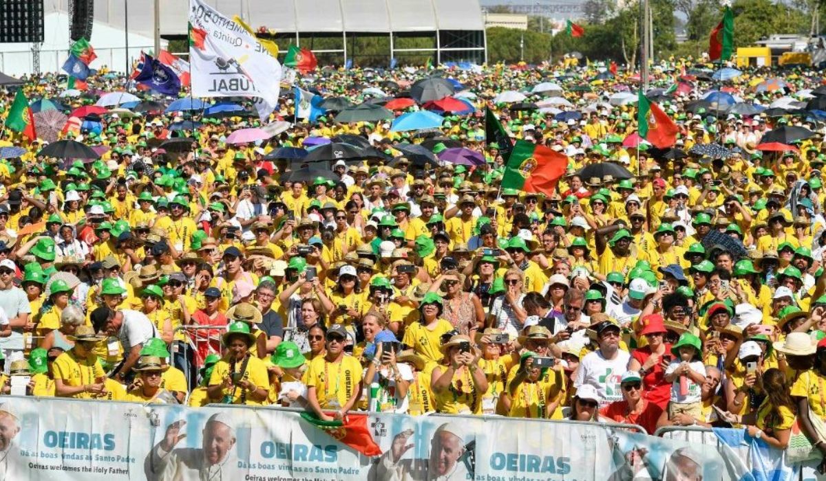 El Papa Clausura La Jmj Lisboa Con Una Encomienda Mant Nganse En