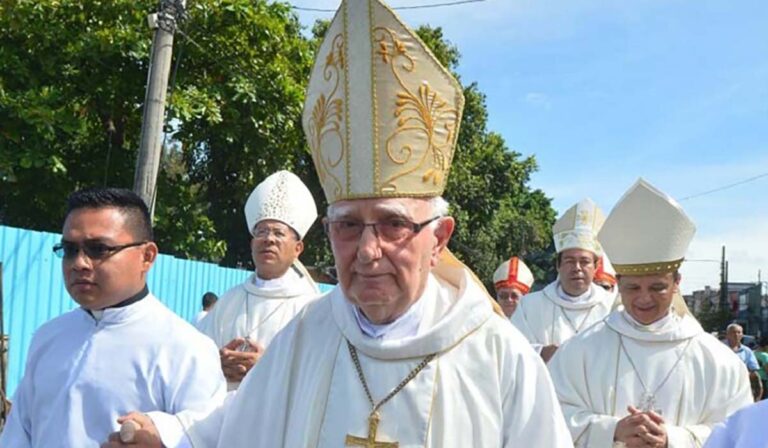El último adiós a Monseñor Fernando Sáenz Lacalle, arzobispo emérito de San Salvador