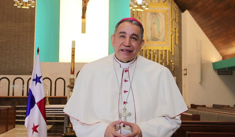Arzobispo de Panamá: “Pongamos fin a la violencia contra las mujeres y niñas”