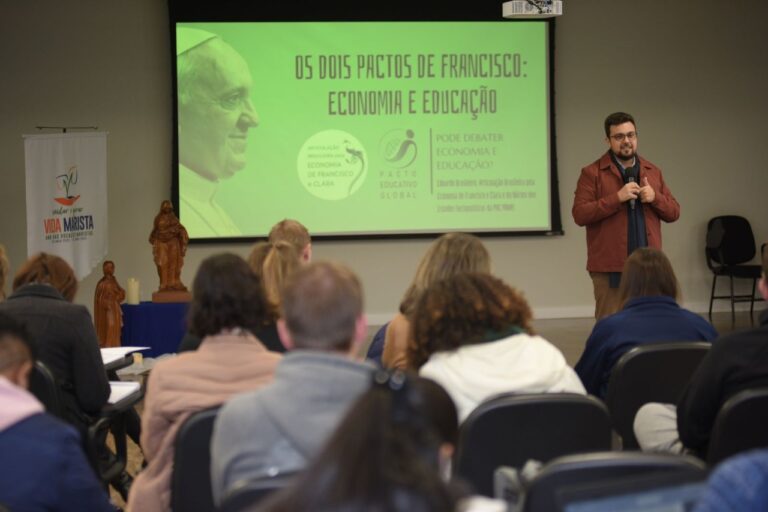 Eduardo Brasileiro: Economía de Francisco y Clara, «una respuesta a partir de los territorios”