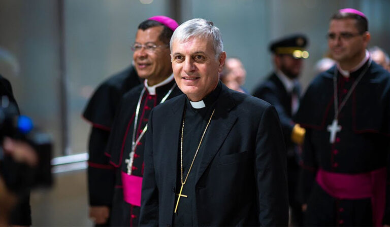 El Papa Francisco envía a Serbia a monseñor Santo Rocco Gangemi hasta entonces nuncio de El Salvador
