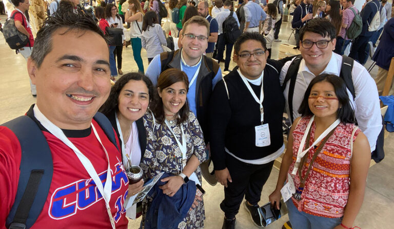 Jóvenes latinoamericanos, presentes en el Encuentro de Economía de Francisco en Asís