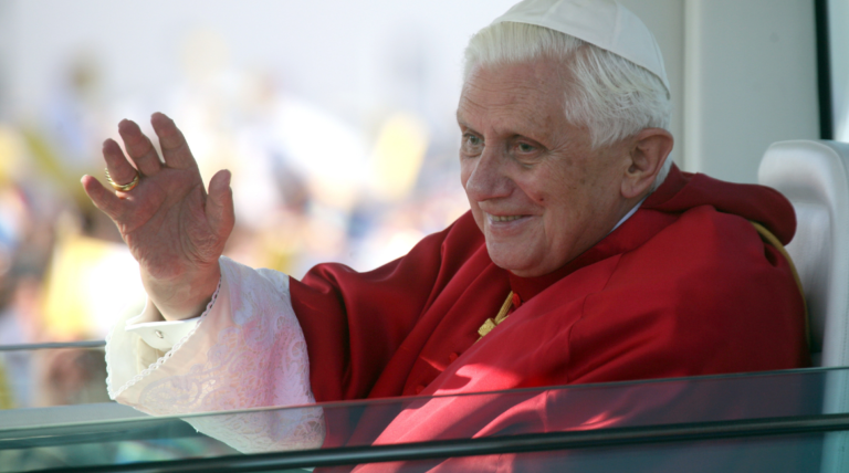Benedicto XVI al fin se encuentra con la verdad