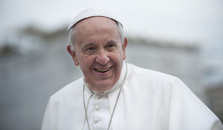 La nueva carta apostólica del Papa Francisco “invita a una profunda revisión de vida personal y eclesial”