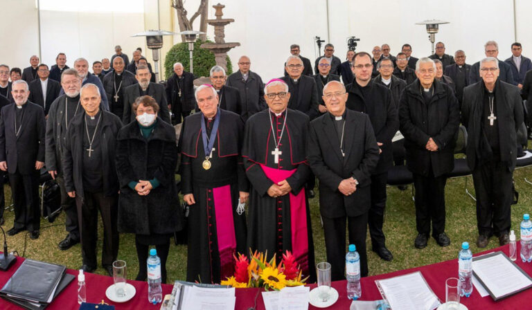 Los Obispos de Perú sueñan con un “una patria unida” en esta Navidad