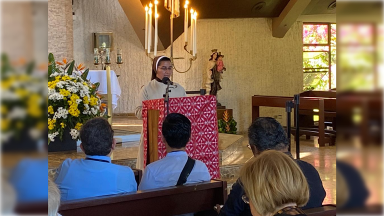Hna. Genoveva Henríquez: «El Sínodo nos compromete en la construcción de un nuevo modelo de Iglesia»