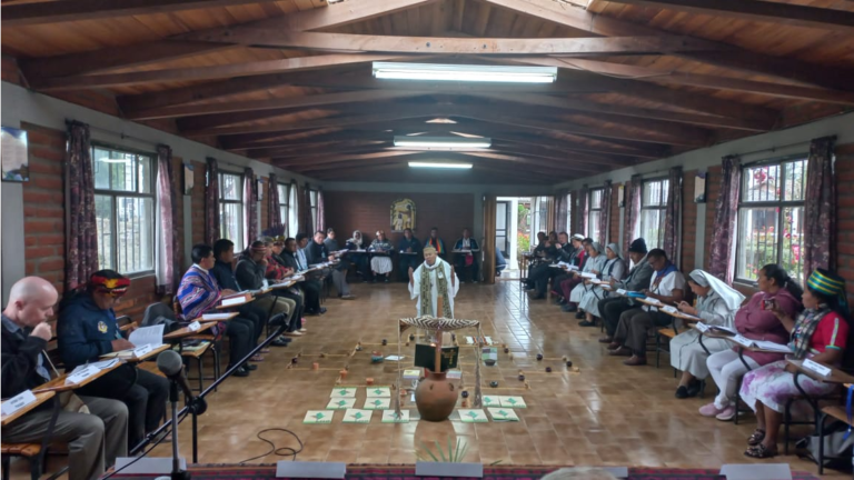 Inaugurado Encuentro de Participación Sinodal de Pueblos Originarios en Latacunga-Ecuador
