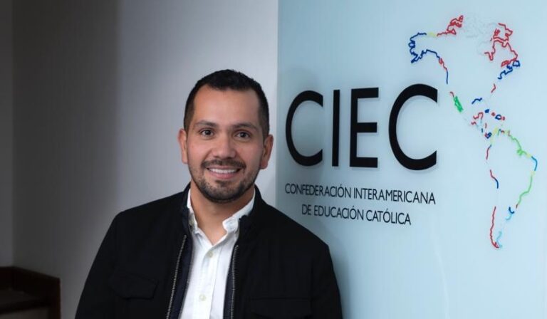 Óscar Pérez Sayago es reelegido Secretario General de la CIEC para el periodo 2023 – 2026
