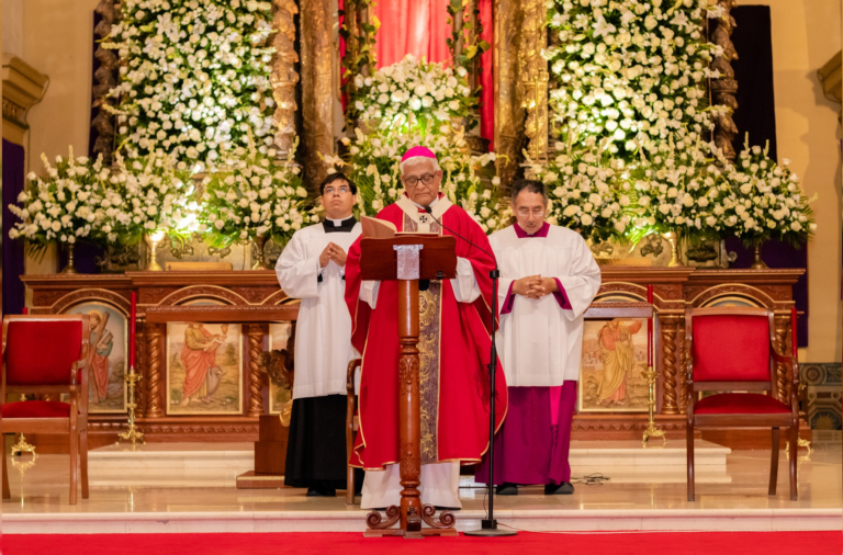 Mons. Miguel Cabrejos: «Cristo pasa continuamente por nuestros caminos”