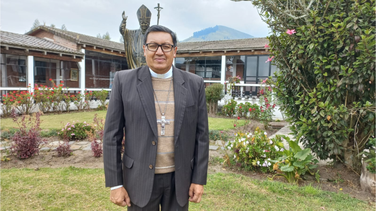 Mons. Geovanni Paz: «Apoyamos la resistencia de las comunidades que dicen ¡No a la minería!» en Ecuador