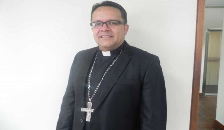 Venezuela: Monseñor Luis Enrique Rojas es el nuevo obispo de Punto Fijo