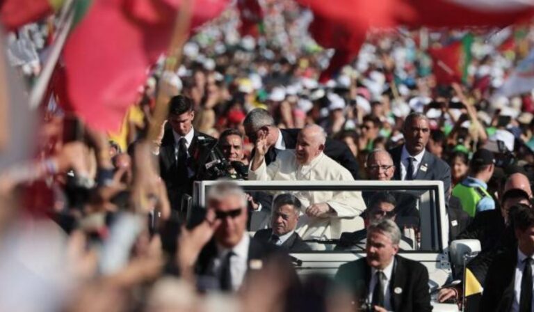 El Papa celebra vigilia en la JMJ de Lisboa con un millón y medio de peregrinos: “La alegría es misionera”