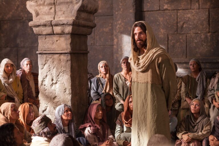 Jesús nos invita a ser discípulos que «dicen y hacen»