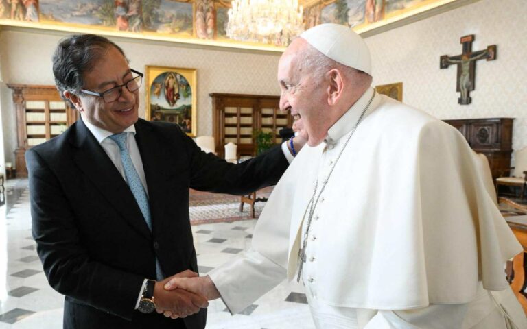 El Papa Francisco ratifica su apoyo a la reconciliación y la paz en Colombia