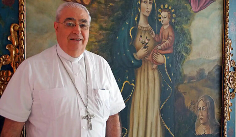 Cardenal panameño pide perdón a la feligresía por su desaparición