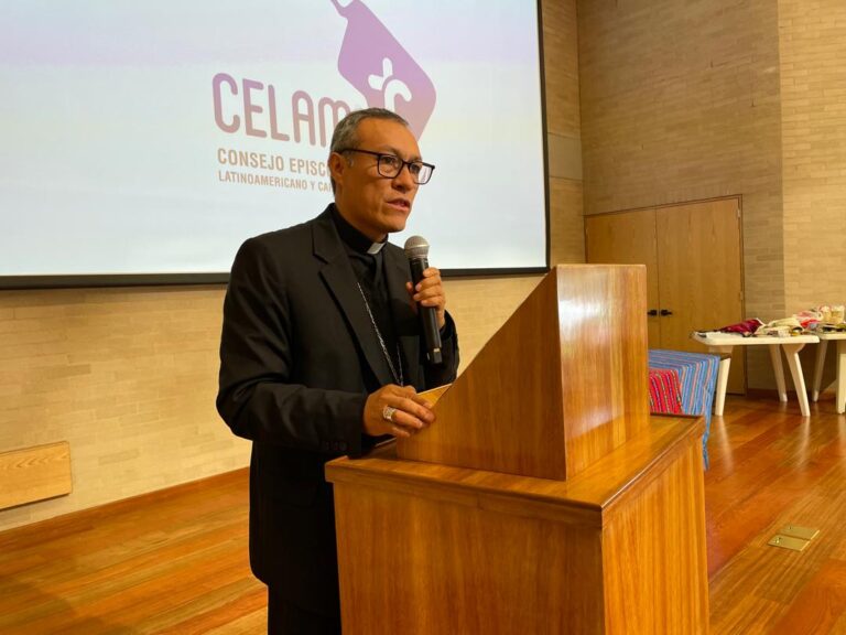 Mons. Lizardo Estrada a redes y plataformas de acción pastoral: «sus aportes y experiencias darán continuidad al proceso sinodal»