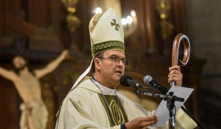 Argentina: Renunció el arzobispo de la arquidiócesis de La Plata, monseñor Gabriel Mestre