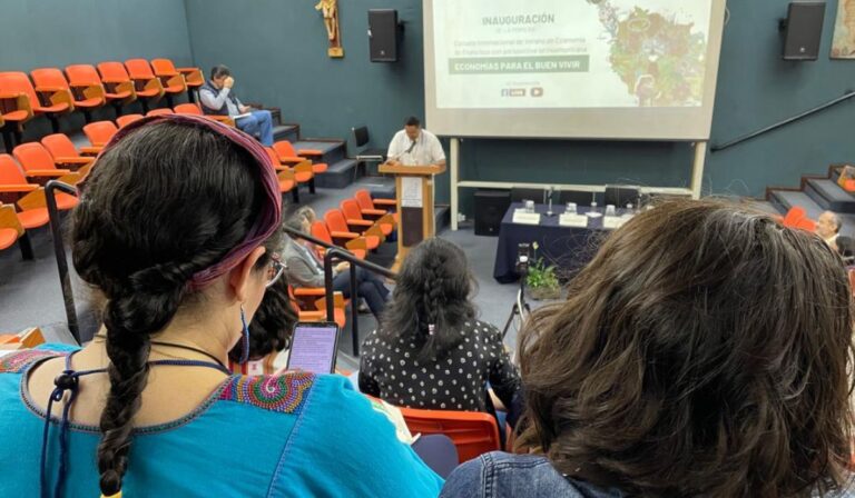 Arranca en México la Escuela Internacional de verano de Economía de Francisco