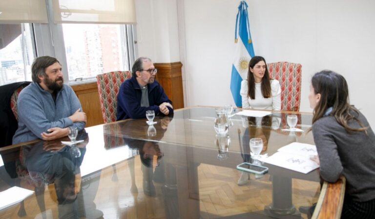 Directivos de Cáritas Argentina se reunieron con la Secretaria de Niñez, Adolescencia y Familia del Ministerio de Capital Humano