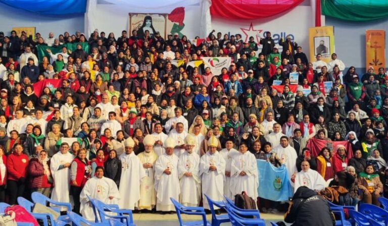 En Bolivia concluye el VIII Congreso Nacional Misionero, con el compromiso de llevar a todos la alegría del Evangelio