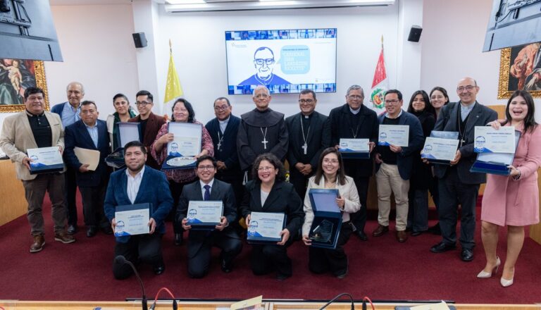 Episcopado peruano entrega Premio Nacional de Comunicación Cardenal Juan Landázuri Ricketts