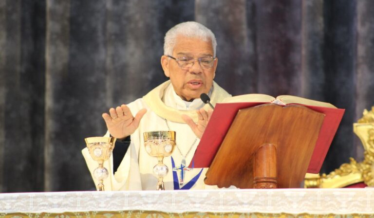 Monseñor Ozoria: “La Eucaristía debe ser prioridad en el quehacer pastoral, de lo contrario sería algo vacío”