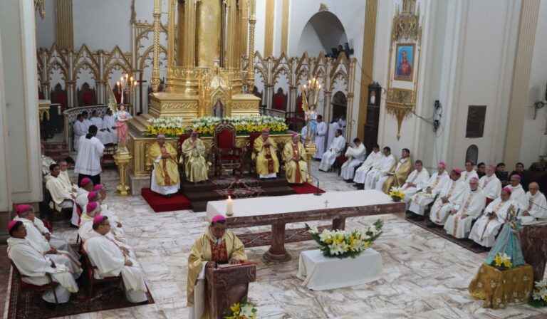 Iglesia en Bolivia busca comunicar esperanza en medio de la crisis económica y política que enfrenta este país