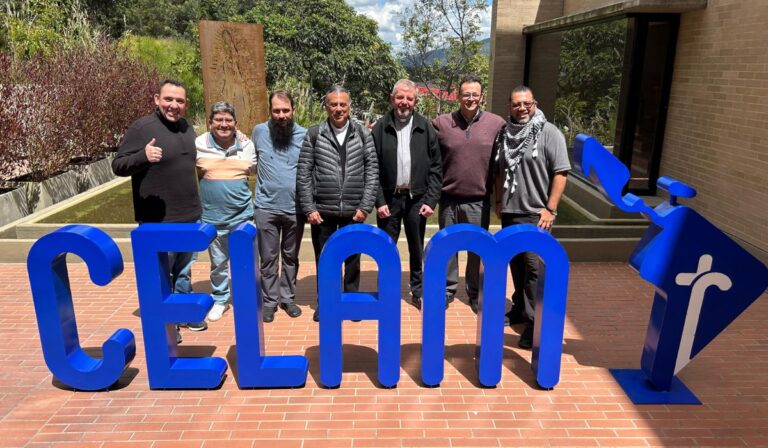 Este es el “equipo docente” del Curso para predicadores de América Latina y el Caribe