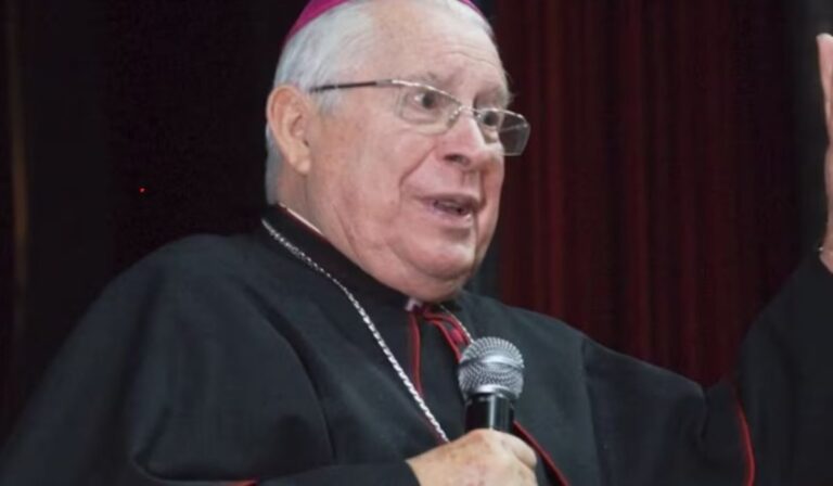 En Colombia fallece monseñor Héctor Gutiérrez Pabón: Un legado de comunicación, paz y servicio pastoral