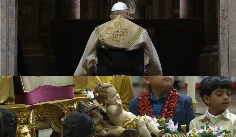 Francisco abrió la Puerta Santa e inició el Jubileo recordando que la  esperanza “es incompatible con la tranquilidad de quien no alza la voz contra el mal”
