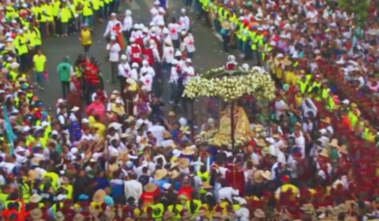 Miles de venezolanos se reúnen en Barquisimeto para la procesión de la Divina Pastora, madre del amor y de la esperanza