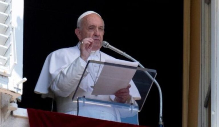 Ante conflicto en Sudán y Colombia, el Papa Francisco clama por la paz y la solidaridad internacional