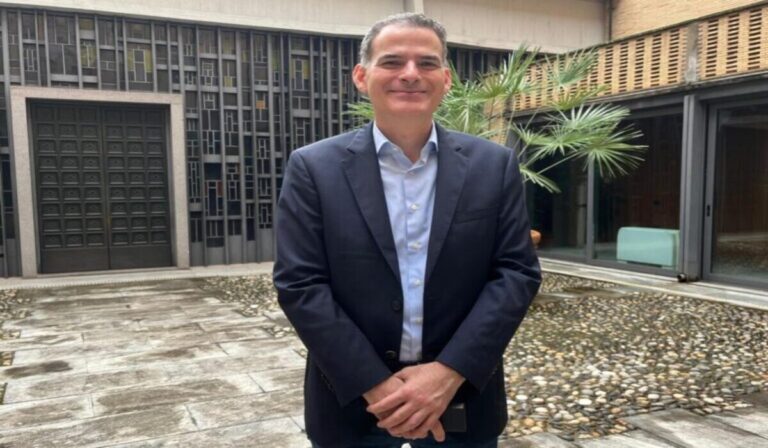 Rafael Luciani: “La integración de las mujeres en el ámbito eclesial sigue siendo una deuda”