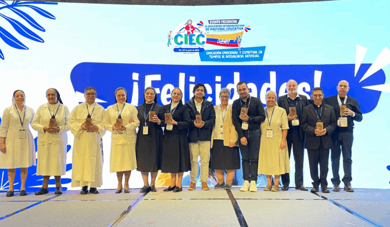 Premios Jesús Maestro 2025, instituciones y personas galardonadas por su aporte a la educación católica de América