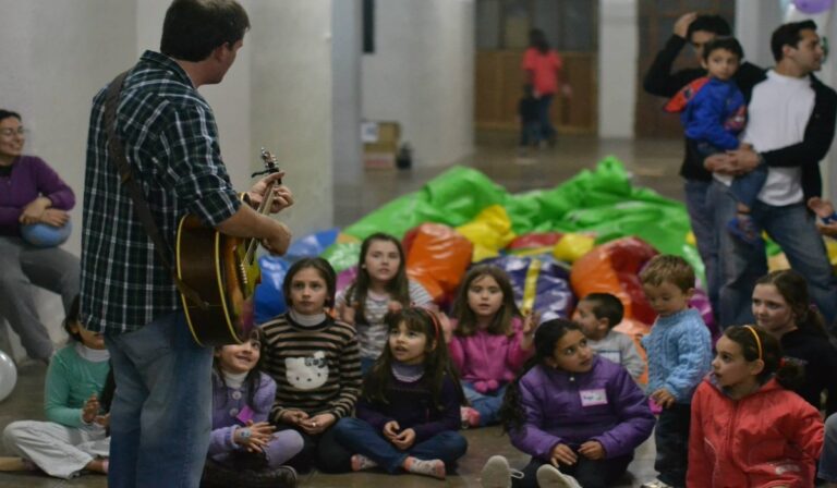 Iglesia mexicana publica rituales para coronar imágenes de María y enviar catequistas