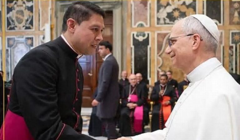 Iglesia mexicana celebra designación de Monseñor José Salas como nuevo coordinador de los viajes papales