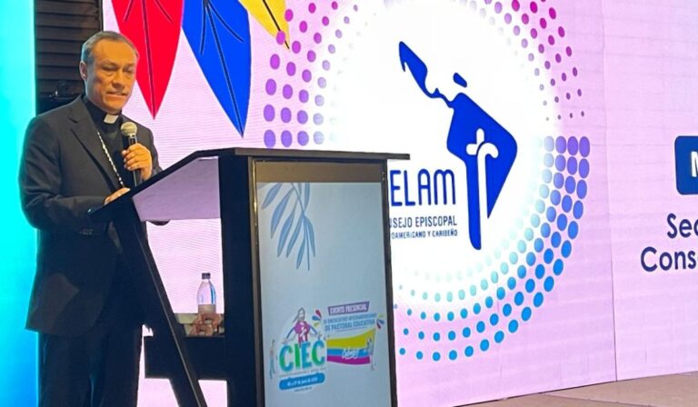 Monseñor Lizardo Estrada celebra los 80 años de la CIEC: “Son un faro de esperanza para nuestras sociedades desiguales”