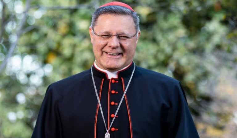 Cardenal Paulo Cezar Costa finaliza su misión pastoral en Ucrania: “Es una Iglesia que recomenzó con fuerza, que lleva adelante su misión con esperanza”