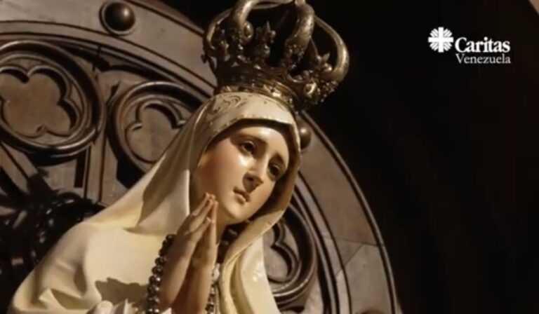“Rosario por la Dignidad”: Cáritas Venezuela eleva una oración por las víctimas de la trata