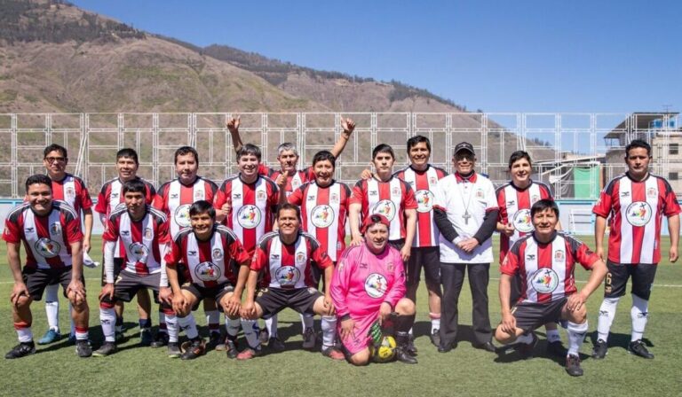 Perú: Selección de Huancavelica se alzó con la copa de la Champion Clero Sur Andino 2025