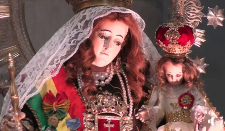 Bolivia: Mons. Percy Galván alienta a la unidad en fiesta de la Virgen del Carmen