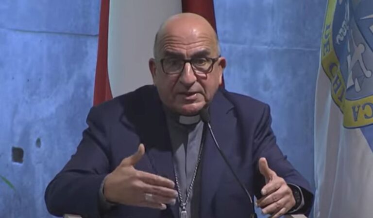 “La ignorancia es fuente de fanatismos”, Cardenal Chomalí exhorta a los jóvenes a estudiar para superar la cultura de cancelación