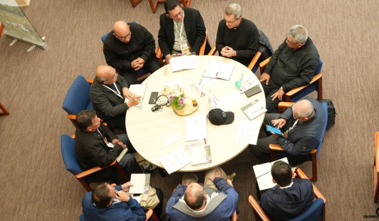 Conversación en el Espíritu marca la segunda jornada del Encuentro de Obispos de la Amazonía