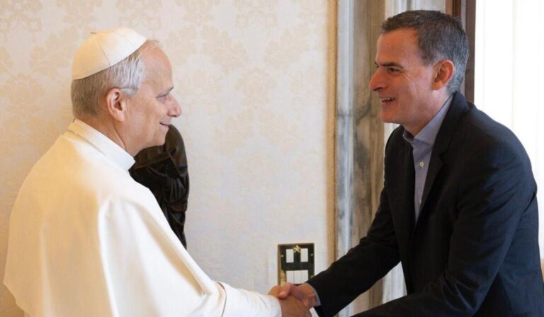 Rafael Luciani presenta a León XIV el proyecto del Ecosistema Sinodal Panamericano «Together»