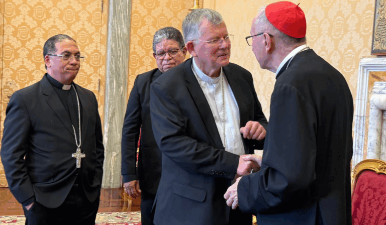 COP 30 y crisis de las democracias, fueron los temas que Presidencia del Celam abordó con el cardenal Pietro Parolin