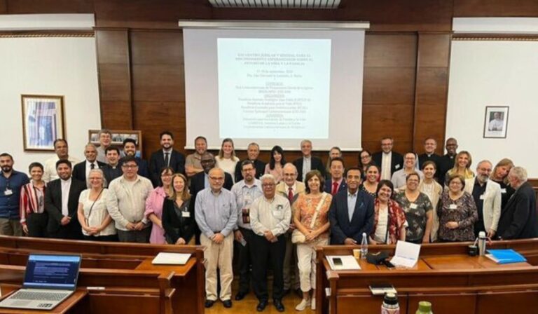 Cesar Piscoya enfatiza la unidad como clave para responder a los desafíos de la familia latinoamericana