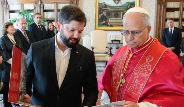 El Papa León XIV recibe al presidente Gabriel Boric: diálogo sobre pobreza, migración y ética social