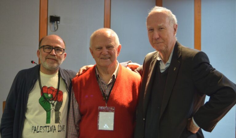 Teólogos latinoamericanos invitan a redescubrir a Jesús y hacer teología desde la realidad