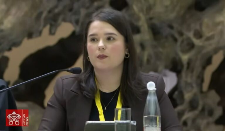 En Jubileo del Vaticano, joven teóloga brasileña llama a construir comunión para transformar realidades sociales