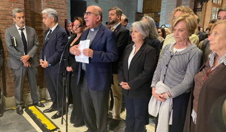 “Hay muchas cosas que nos unen”: Cardenal Chomali reúne a candidatos presidenciales en una jornada de oración por Chile